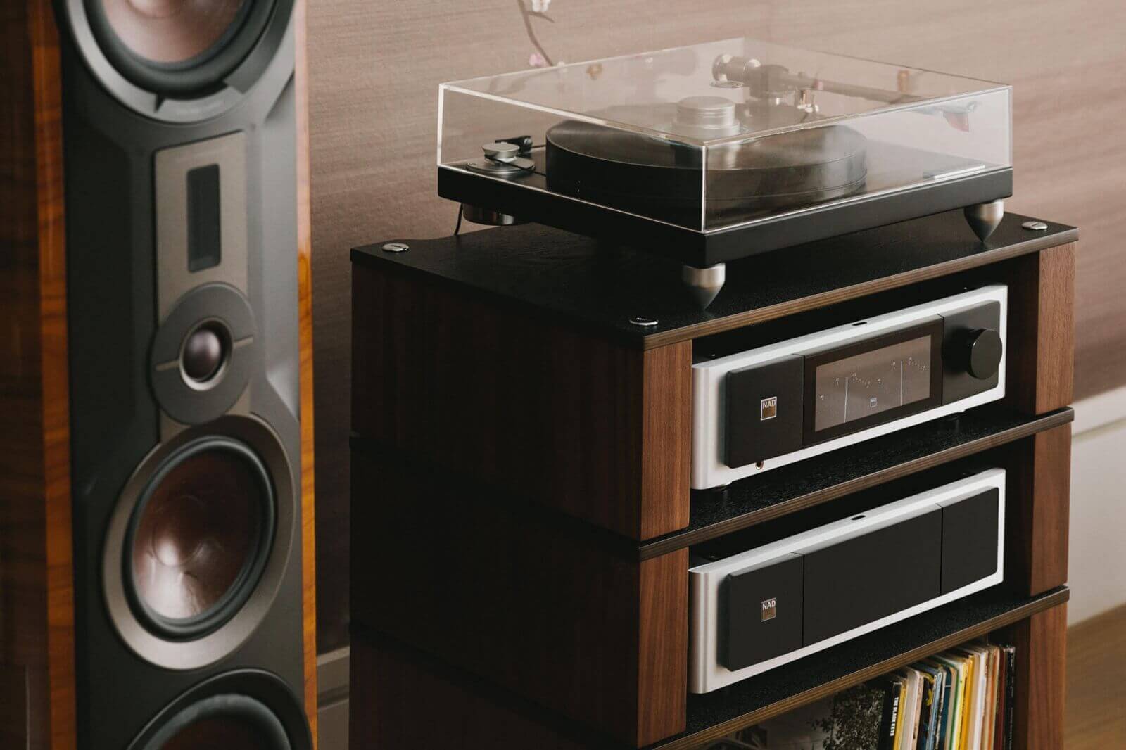 nad-m33-v2_stram.zesilovače hifisafir 09